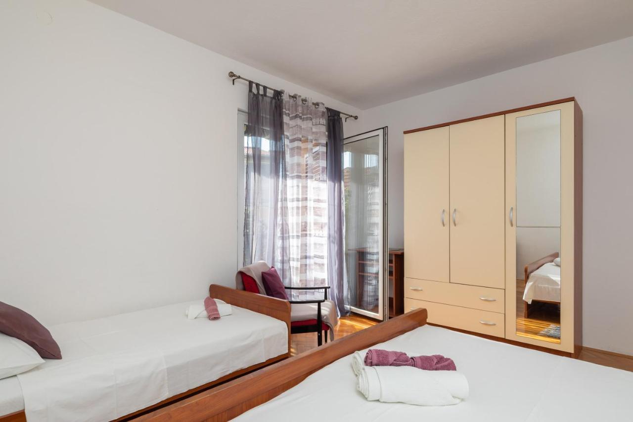 Apartment Beba Дуги-Рат Экстерьер фото