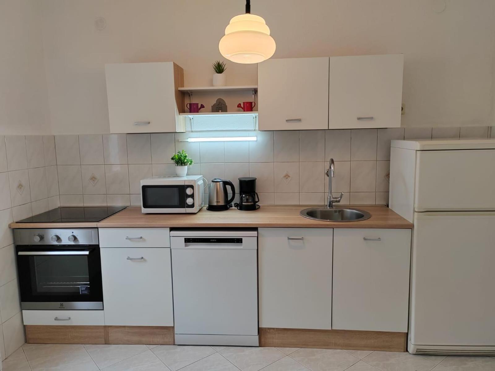Apartment Beba Дуги-Рат Экстерьер фото